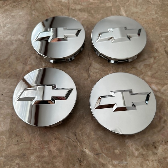 Gloss Chrome 2014-2021 For Suburban Tahoe Wheel Center Hub Caps 83mm - Picture 5 of 5